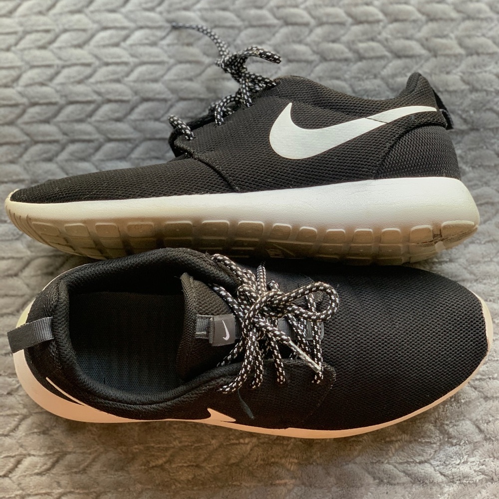 Nike Womens Roshe